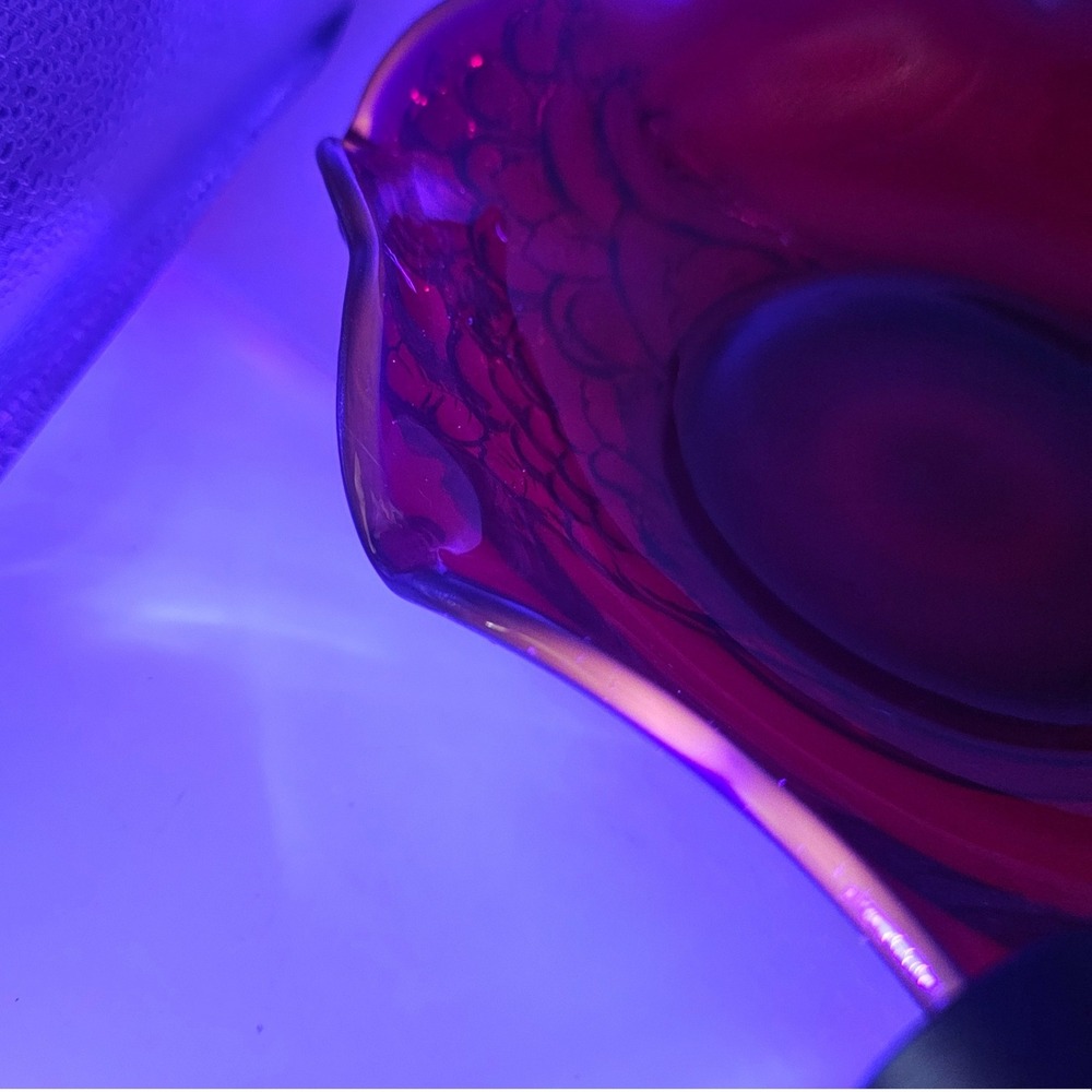 VTG Indiana Glass Deep Ruby Red Glass Ruffled Collar Fruit Bowl Cadmium Glow - Picture 4 of 9